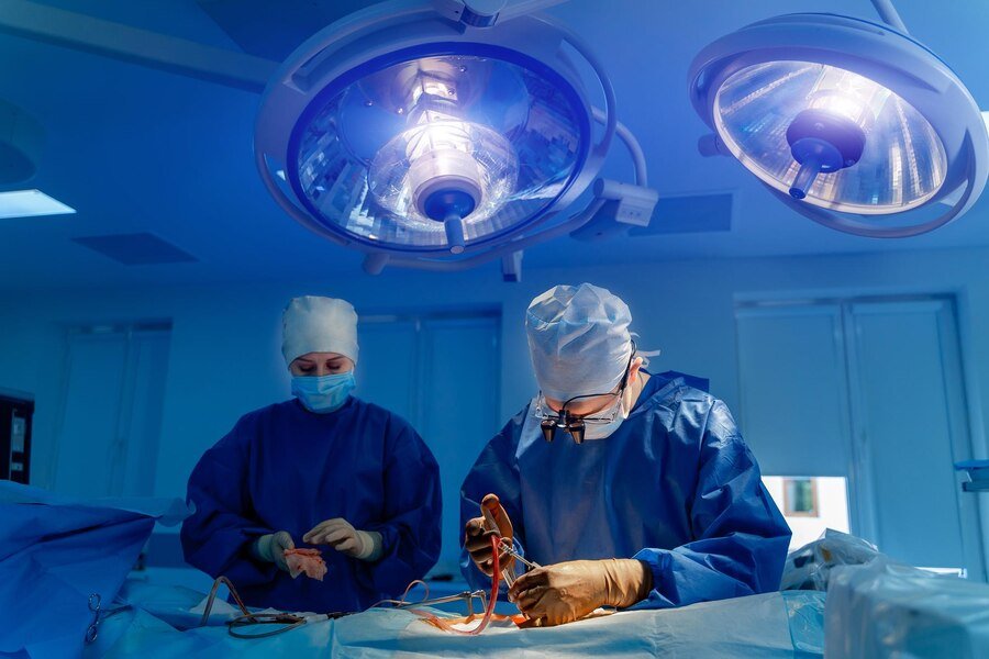 Evolution Of Laparoscopic Surgery: From Conception To Mainstream Practice