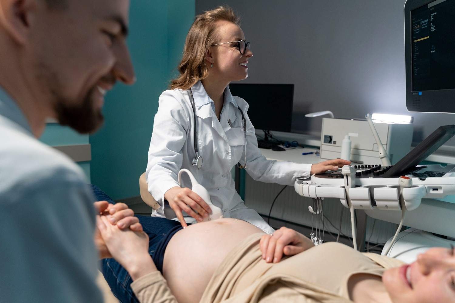 Best Gynecologist Treatment Center in Tri Nagar