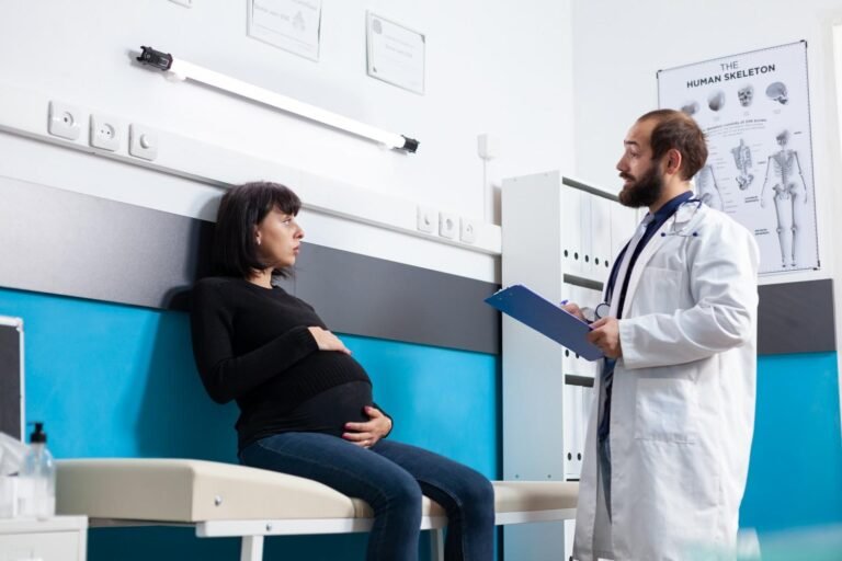 Best Gynecologist Doctor in Delhi